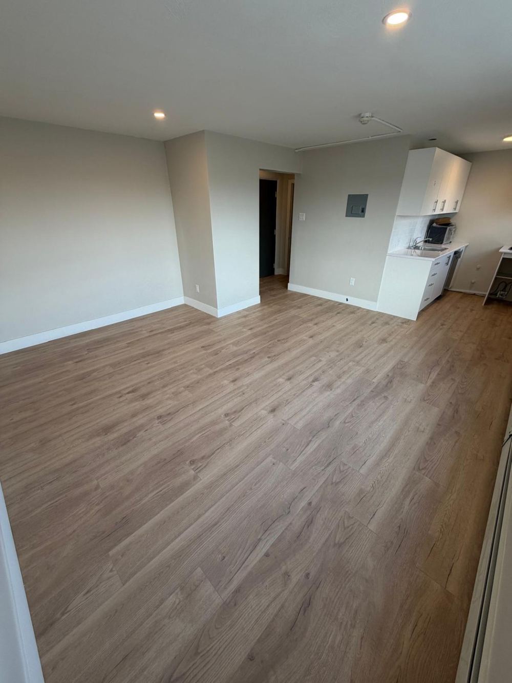 Interior finishing with new baseboards